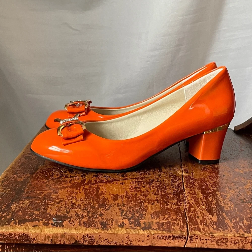 Orange shoes, size 8.5 - Picture 2 of 10